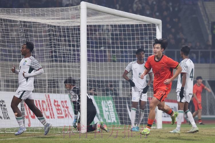 五战全胜 中国队晋级U17亚洲杯正赛